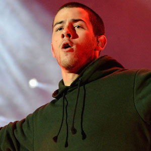 Say Goodbye to 2015 With This Year-End Playlist